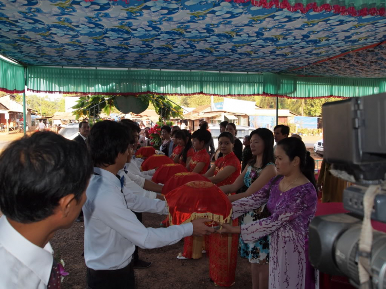 Phái đoàn MAFC tham dự đám cưới Đại Gia Đồng Xoài.( Hình nóng từ trang 8 ) Phái đoàn MAFC tham dự đám cưới Đại Gia Đồng Xoài.( Hình nóng từ trang 8 )
