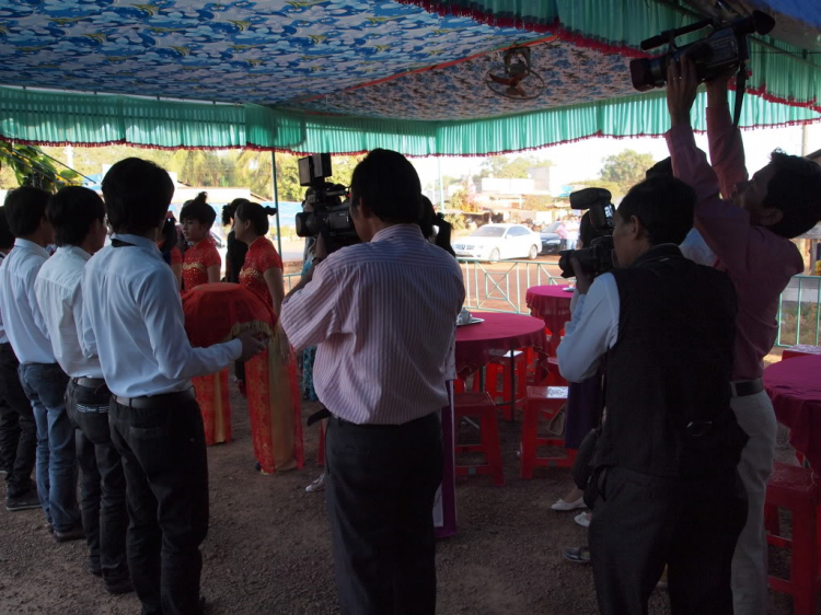 Phái đoàn MAFC tham dự đám cưới Đại Gia Đồng Xoài.( Hình nóng từ trang 8 ) Phái đoàn MAFC tham dự đám cưới Đại Gia Đồng Xoài.( Hình nóng từ trang 8 )