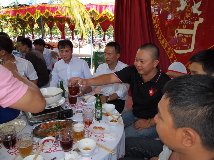 Phái đoàn MAFC tham dự đám cưới Đại Gia Đồng Xoài.( Hình nóng từ trang 8 ) Phái đoàn MAFC tham dự đám cưới Đại Gia Đồng Xoài.( Hình nóng từ trang 8 )