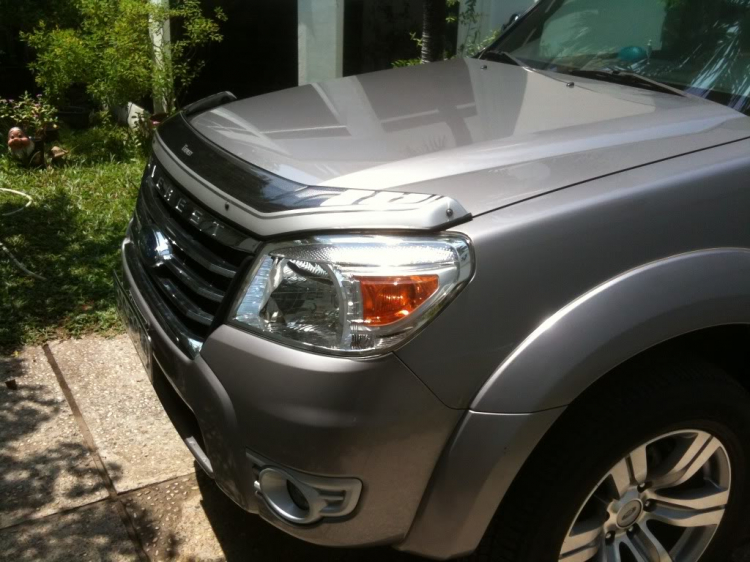 Mot só Đồ chơi cho Ford Everest ( Page 1-4 update hinh moi)