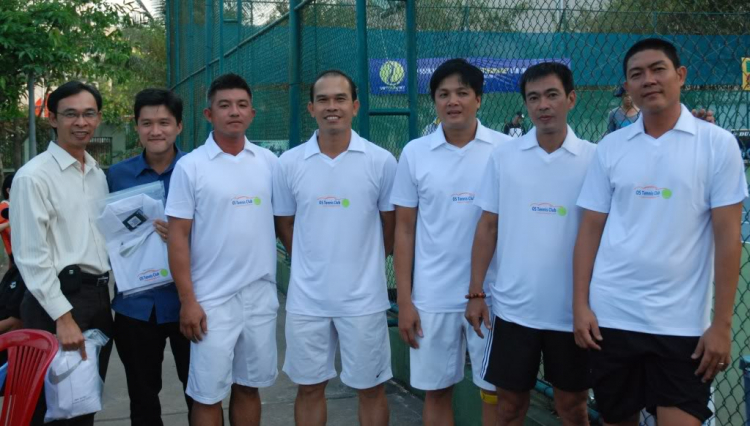 Gây quỹ OTC: áo tennis