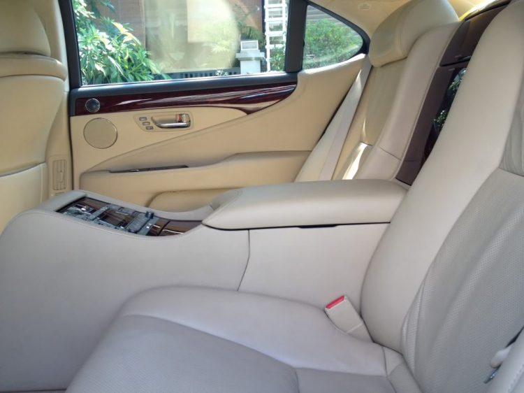 Lexus LS430, LS460/L,  LS600h/L - Im Lặng Là Vàng