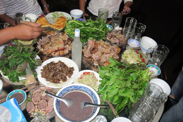 Hội "Thi Ca Bo Ke"
