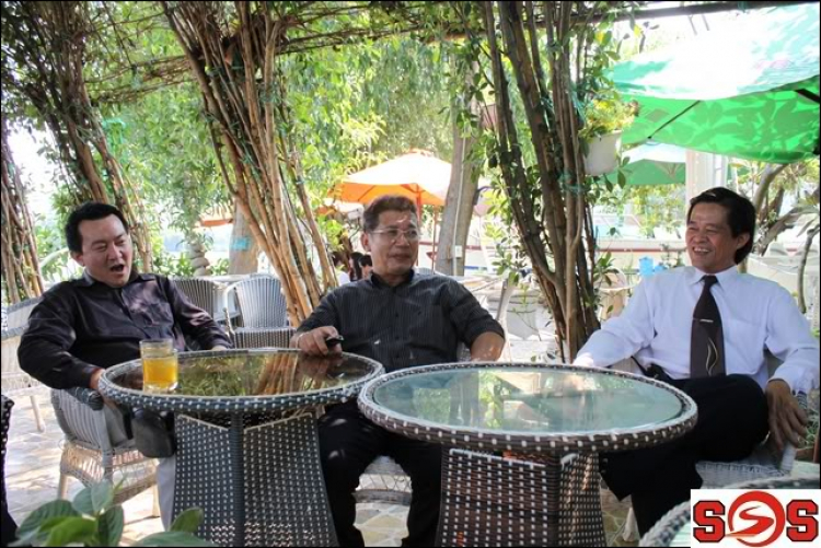 Hình ảnh nhóm S.O.S đến chung vui và chúc mừng bí số 98 Hình ảnh nhóm S.O.S đến chung vui và chúc mừng bí số 98