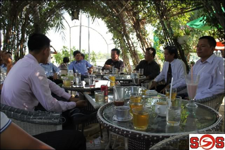 Hình ảnh nhóm S.O.S đến chung vui và chúc mừng bí số 98 Hình ảnh nhóm S.O.S đến chung vui và chúc mừng bí số 98