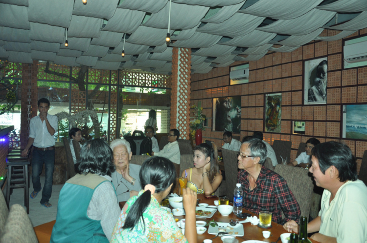 Một Quán cafe Hi-end độc đáo mới vừa mở tại Saigon Một Quán cafe Hi-end độc đáo mới vừa mở tại Saigon