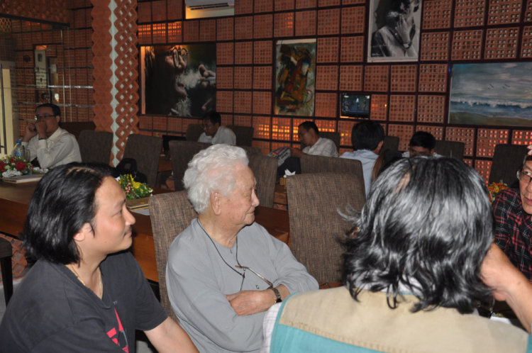 Một Quán cafe Hi-end độc đáo mới vừa mở tại Saigon Một Quán cafe Hi-end độc đáo mới vừa mở tại Saigon