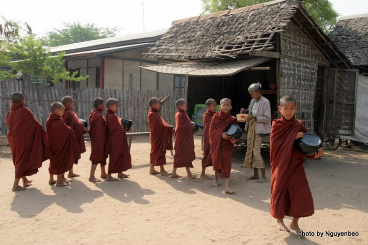 Chớp nhoáng Myanmar