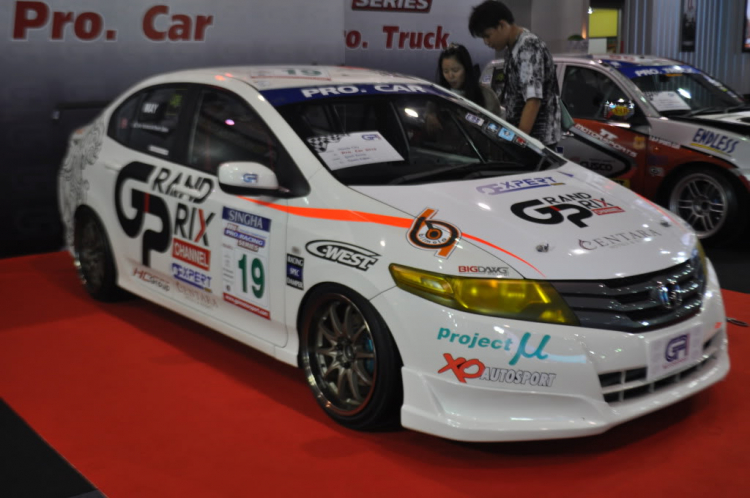 Ảnh đoàn OS tham quan Bangkok Motor Show 2012