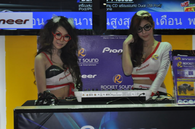 Ảnh đoàn OS tham quan Bangkok Motor Show 2012