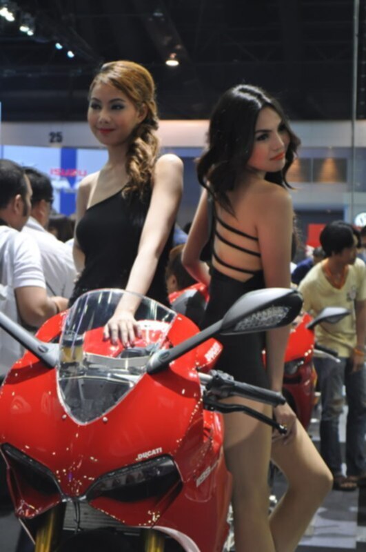 Ảnh đoàn OS tham quan Bangkok Motor Show 2012 Ảnh đoàn OS tham quan Bangkok Motor Show 2012