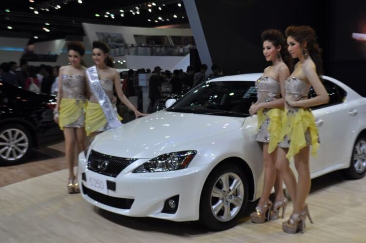 Ảnh đoàn OS tham quan Bangkok Motor Show 2012