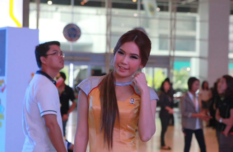 Ảnh đoàn OS tham quan Bangkok Motor Show 2012