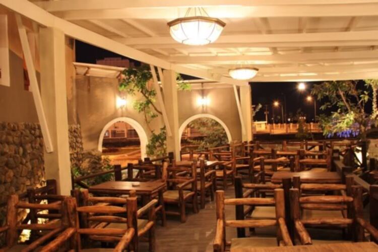 Chúc mừng bác Iconcoffee khai trương Icon Riverside Cafe tại Phan Thiết Chúc mừng bác Iconcoffee khai trương Icon Riverside Cafe tại Phan Thiết