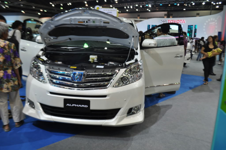 Ảnh đoàn OS tham quan Bangkok Motor Show 2012