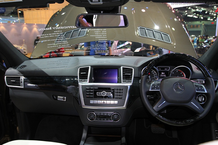 Mercedes benz motor show bangkok 2012 Mercedes benz motor show bangkok 2012