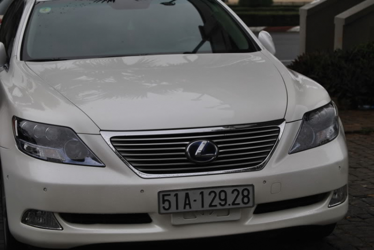 Lexus LS430, LS460/L,  LS600h/L - Im Lặng Là Vàng