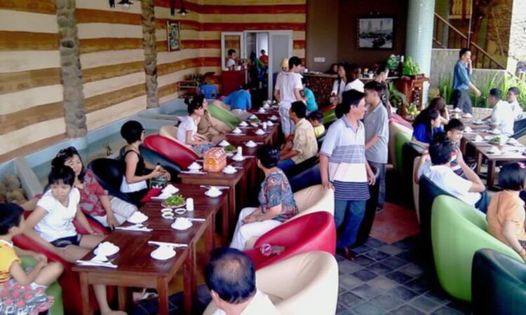 Chúc mừng bác Iconcoffee khai trương Icon Riverside Cafe tại Phan Thiết