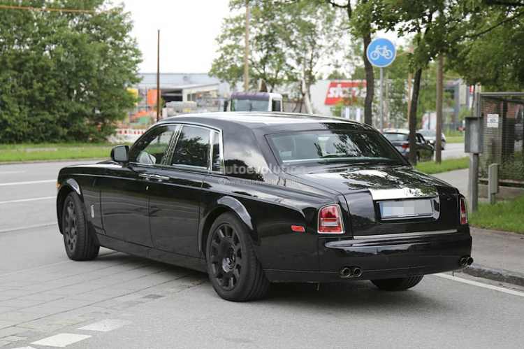 Lộ hình ảnh Rolls-Royce Phantom thế hệ mới