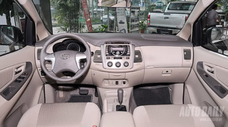 So sánh Chevrolet Orlando LTZ và Toyota Innova G 2012 So sánh Chevrolet Orlando LTZ và Toyota Innova G 2012