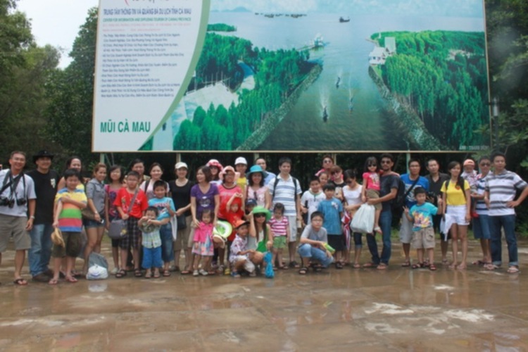 Hình ảnh chặng đường Thẳng Tiến Cà Mau 30.04-01.05.2012 Hình ảnh chặng đường Thẳng Tiến Cà Mau 30.04-01.05.2012