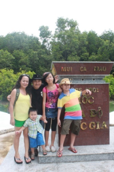Hình ảnh chặng đường Thẳng Tiến Cà Mau 30.04-01.05.2012 Hình ảnh chặng đường Thẳng Tiến Cà Mau 30.04-01.05.2012
