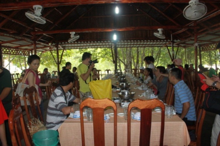Hình ảnh chặng đường Thẳng Tiến Cà Mau 30.04-01.05.2012 Hình ảnh chặng đường Thẳng Tiến Cà Mau 30.04-01.05.2012