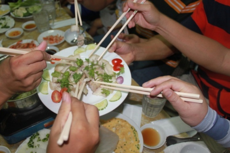 Hình ảnh chặng đường Thẳng Tiến Cà Mau 30.04-01.05.2012 Hình ảnh chặng đường Thẳng Tiến Cà Mau 30.04-01.05.2012