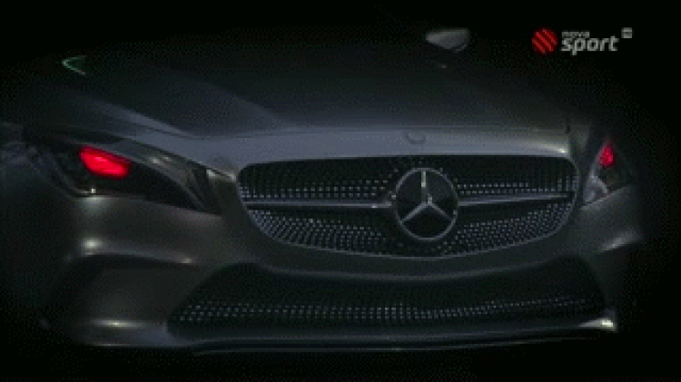 Thay vì đá đèn, tương lai đèn của Mercedes còn "đá lông mi, mí mắt và liếc mắt đưa tình" Thay vì đá đèn, tương lai đèn của Mercedes còn "đá lông mi, mí mắt và liếc mắt đưa tình"