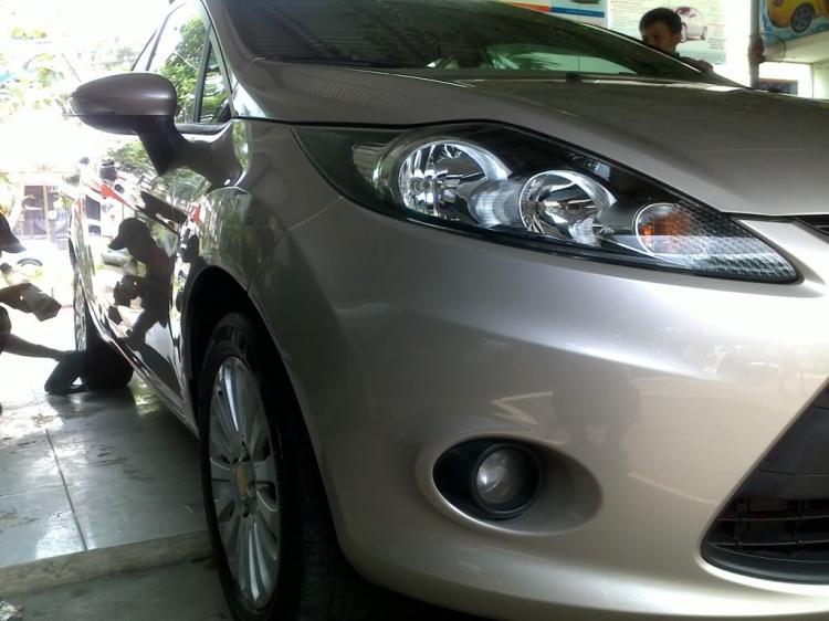Vài hình ành chiếc Zace 2004 sau khi phủ nanowax Vài hình ành chiếc Zace 2004 sau khi phủ nanowax