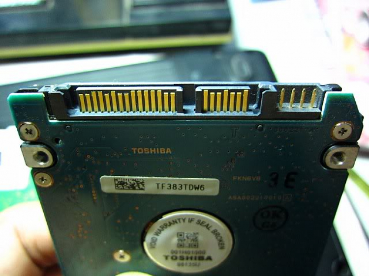 Chỉ giúp em phải làm gì với con laptop nì? Chỉ giúp em phải làm gì với con laptop nì?