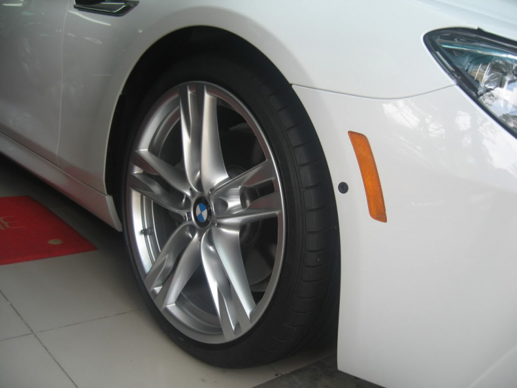 BMW 650i 2012 màu trắng đầu tiên tại VN