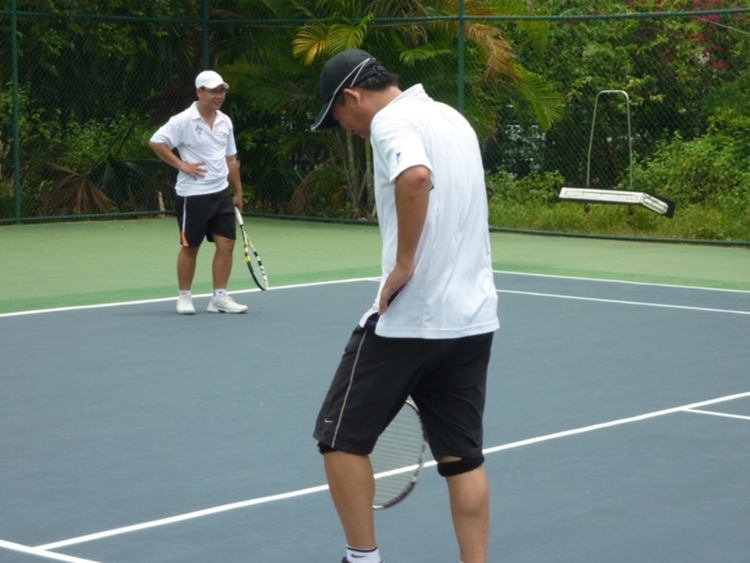 FFC - Giải tennis thu hẹp - Ngày trở lại