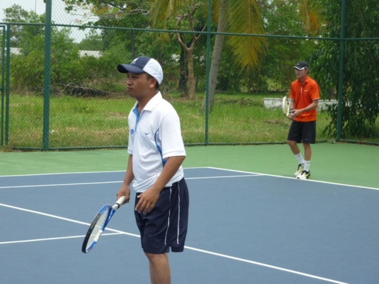 FFC - Giải tennis thu hẹp - Ngày trở lại