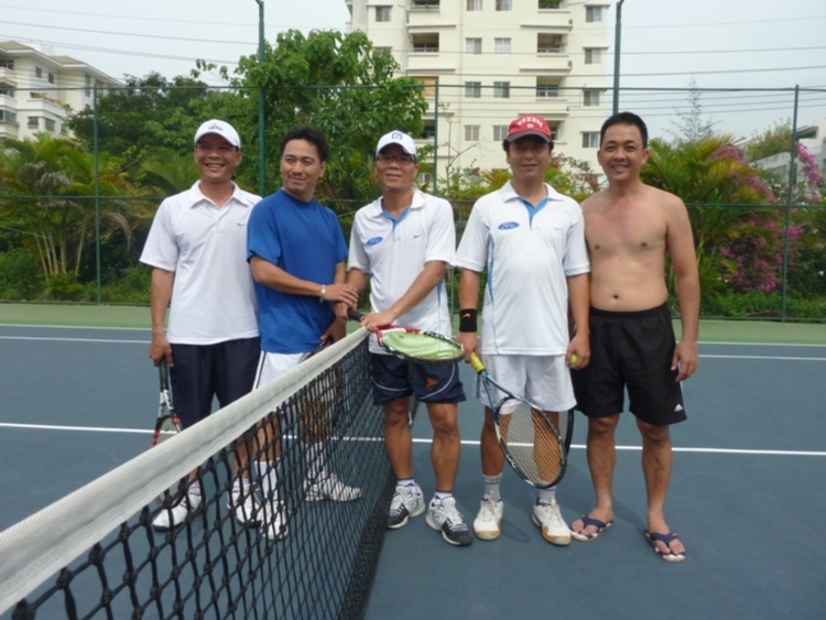 FFC - Giải tennis thu hẹp - Ngày trở lại