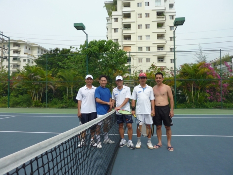 FFC - Giải tennis thu hẹp - Ngày trở lại