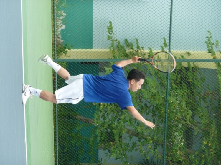 FFC - Giải tennis thu hẹp - Ngày trở lại