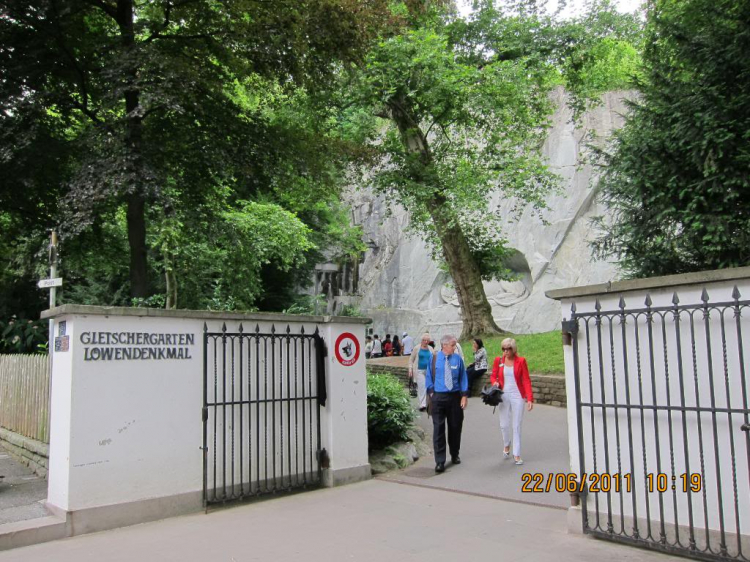HFC: phóng sự ảnh chinh phục Paris + Geneva & Amsterdam (trang 6) HFC: phóng sự ảnh chinh phục Paris + Geneva & Amsterdam (trang 6)