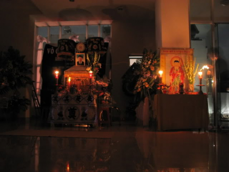 Một vài hình ảnh thân hữu tại tang lễ bác TLH ngày 18-và 19-20-21-5-2012. Một vài hình ảnh thân hữu tại tang lễ bác TLH ngày 18-và 19-20-21-5-2012.