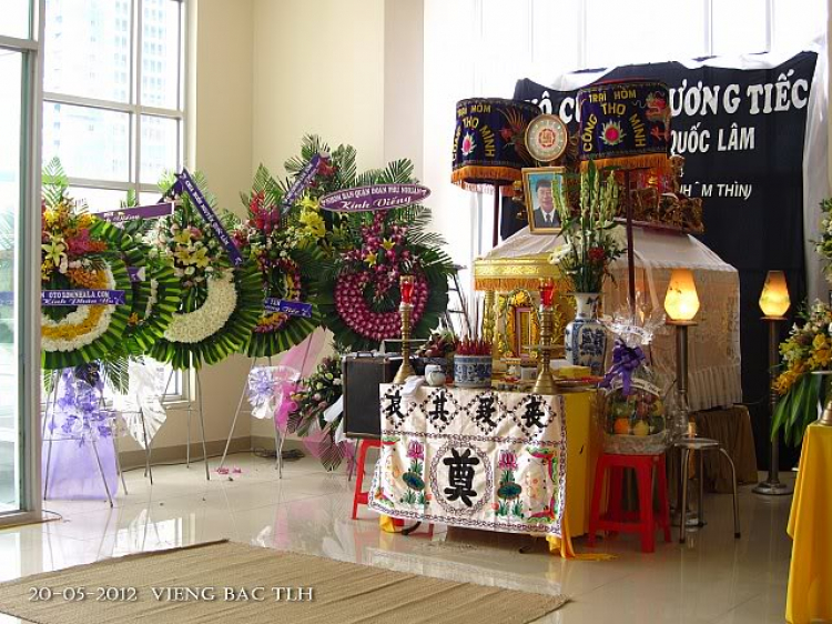 Một vài hình ảnh thân hữu tại tang lễ bác TLH ngày 18-và 19-20-21-5-2012. Một vài hình ảnh thân hữu tại tang lễ bác TLH ngày 18-và 19-20-21-5-2012.