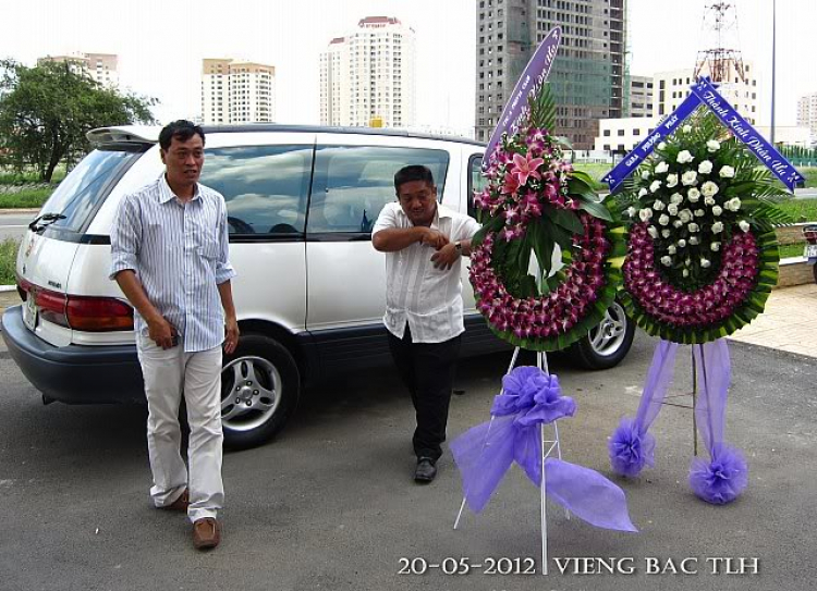 Một vài hình ảnh thân hữu tại tang lễ bác TLH ngày 18-và 19-20-21-5-2012. Một vài hình ảnh thân hữu tại tang lễ bác TLH ngày 18-và 19-20-21-5-2012.