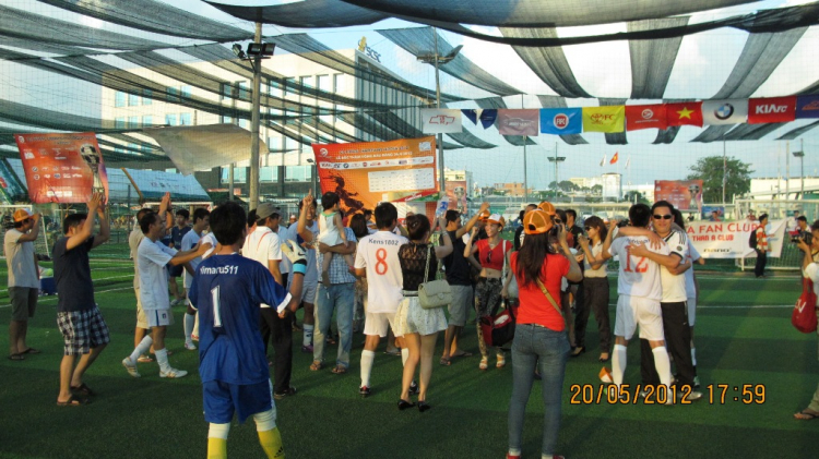 Hình ảnh giải OSCL 2012 với kết quả đội TFC thắng BMW đoạt chức vô địch Hình ảnh giải OSCL 2012 với kết quả đội TFC thắng BMW đoạt chức vô địch