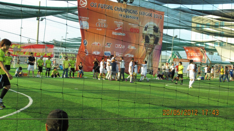 Hình ảnh giải OSCL 2012 với kết quả đội TFC thắng BMW đoạt chức vô địch