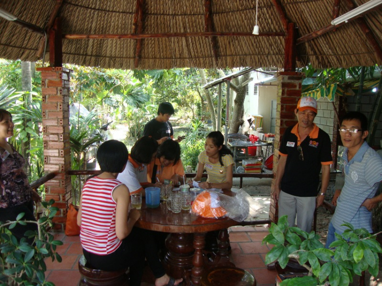 Những hình ảnh buổi Off Tân gia của S.O.S. ngày 20/5/2012 tại Hoàng Thái Bảo Gia Trang Những hình ảnh buổi Off Tân gia của S.O.S. ngày 20/5/2012 tại Hoàng Thái Bảo Gia Trang
