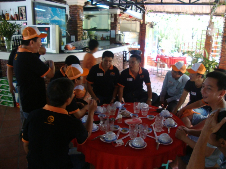 Những hình ảnh buổi Off Tân gia của S.O.S. ngày 20/5/2012 tại Hoàng Thái Bảo Gia Trang Những hình ảnh buổi Off Tân gia của S.O.S. ngày 20/5/2012 tại Hoàng Thái Bảo Gia Trang