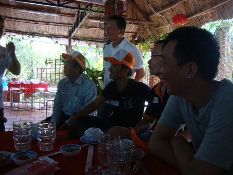 Những hình ảnh buổi Off Tân gia của S.O.S. ngày 20/5/2012 tại Hoàng Thái Bảo Gia Trang Những hình ảnh buổi Off Tân gia của S.O.S. ngày 20/5/2012 tại Hoàng Thái Bảo Gia Trang