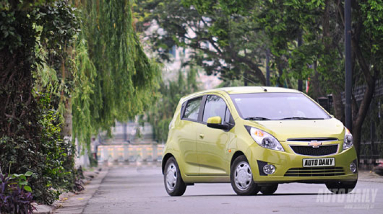 Chevrolet Spark và Hyundai Eon: Xe nào "chất" hơn?