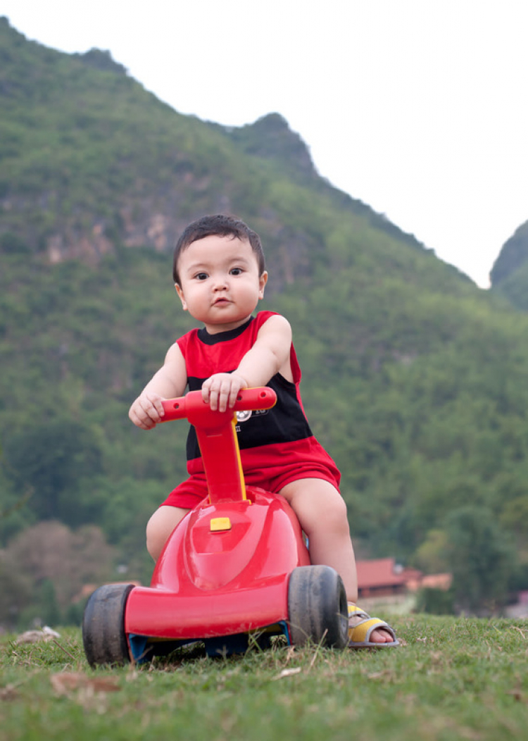 Kính mời các bác tới dự SN F1 thứ 3 nhà em tròn 1 tuổi ngày 26/05 Kính mời các bác tới dự SN F1 thứ 3 nhà em tròn 1 tuổi ngày 26/05