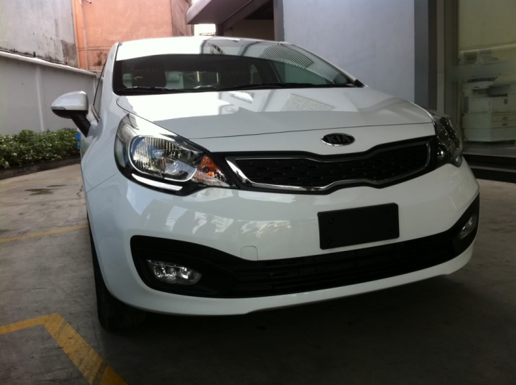 KIA RIO SEDAN - Ra mắt tại VN - THACO KIA NGUYỄN VĂN TRỖI - Hình P3,5,13