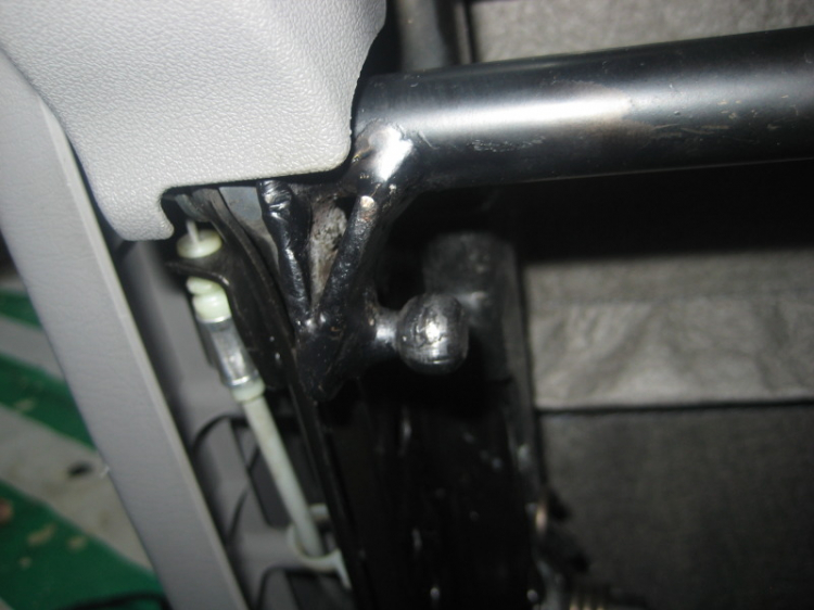 Tự hào là chiếc TOYOTA SIENNA LE duy nhất VN lắp và độ nhiều đồ chơi ! Tự hào là chiếc TOYOTA SIENNA LE duy nhất VN lắp và độ nhiều đồ chơi !
